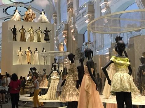 dior exhibition in paris